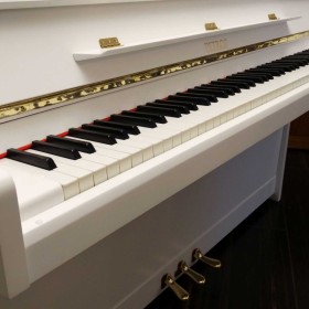 Pianino biale Petrof bdb