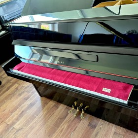 Pianino czarne  Yamaha P2 od PianoDesign