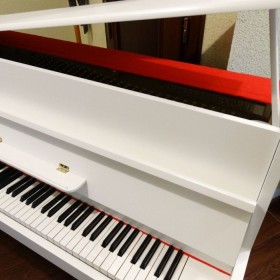 pianino biale hoffmann
