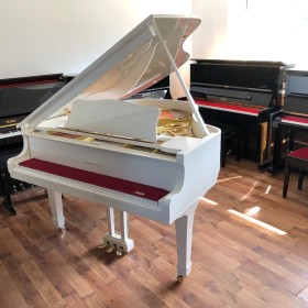 Fortepian Yamaha G1 biały