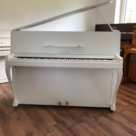 Pianino biale helstrum