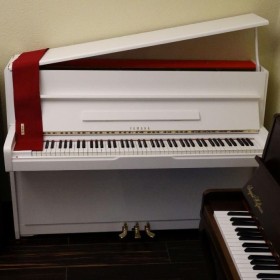 YAMAHA biale pianino stan bdb all inclusive