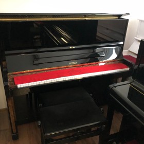 Pianino petrof 118, E1 od Piano Design