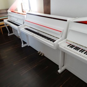 pianino SCHIMMEL biale gwarancja PianoDesign