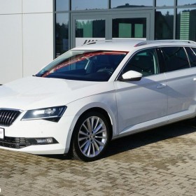 Skoda Superb Combi 2.0 TDI DSG Style