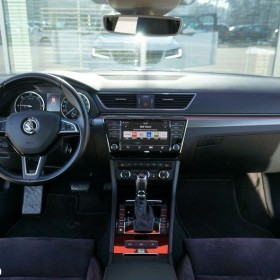 Skoda Superb Combi 2.0 TDI DSG Style