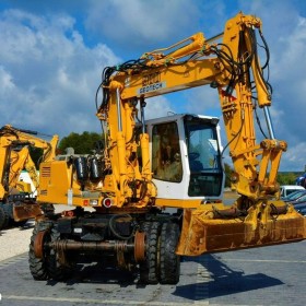 Liebherr A 900 ZW Litronic Koparka + Kolej