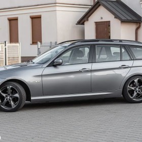 BMW Seria 3 318i Touring