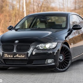 BMW Seria 3 320i Coupe Edition Exclusive