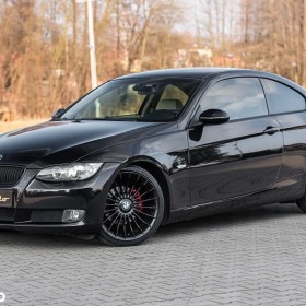 BMW Seria 3 320i Coupe Edition Exclusive