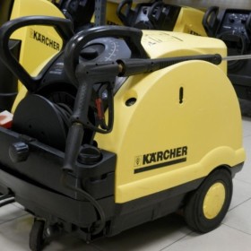 Myjka ciśnieniowa Karcher HDS 698 CSX z bębnem na wąż HDS 610/895/1295