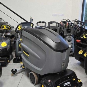 Szorowarka KARCHER B60 W + R55 GWARANCJA SERWIS Tylko 495h