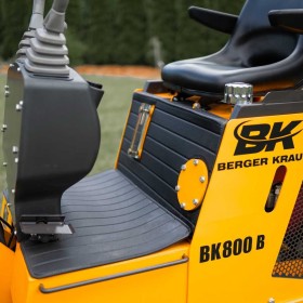 NOWA Minikoparka Nowa Berger Kraus BK800B diesel Euro5 DOSTAWA