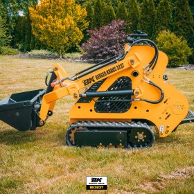Mini ładowarka gąsienicowa Skid Steer 323T Brigss & Stratton 23KM