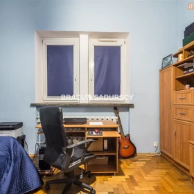 3 pok w samym centrum ul. Krowoderska