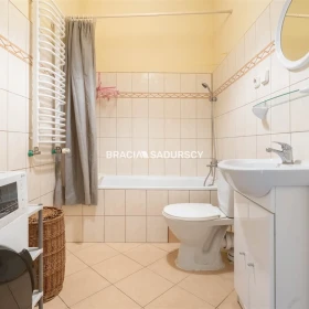 Salon z oddzielną kuchnią, Krowodrza