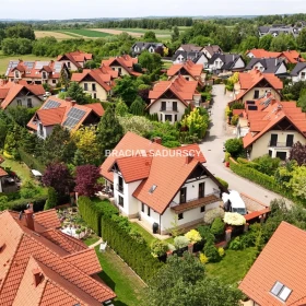ZADBANY,WYSOKI STANDARD DOM OK 230 M2 