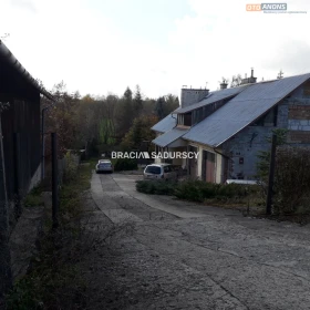 Wolnostojący dom ok. 600 m2