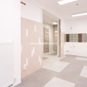 Nowoczesny lokal na wynajem, 135m2 ul. Pod Fortem