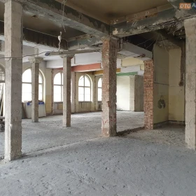 DUŻY LOKAL. IDELANY BIURO, SIEDZIBĘ BANKU, FIRMY.