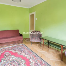 Klasyczne mieszkanie blisko uczelni