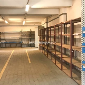 Kraków ul. Zawiła biurowiec z halą 