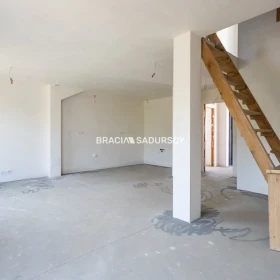 Balice - nowe bliźniaki, cesja