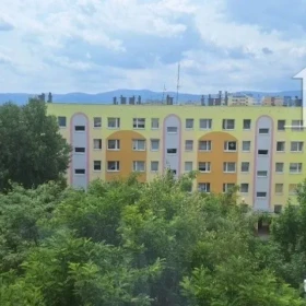 Mieszkanie w bloku z pięknym widokiem