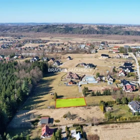 Działka 677 m2 - Osieczany