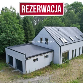 Dom jednorodzinny z basenem