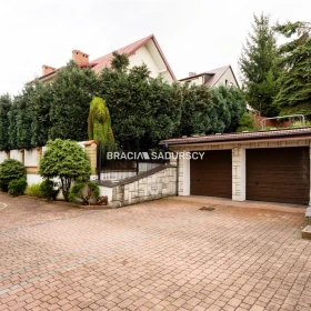 Atrakcyjny dom w Bochni z meblami - centrum 