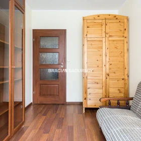 3 pok oraz ogród ul. Lubostroń