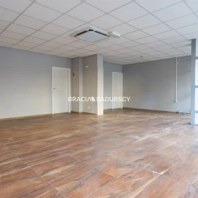 Kurdwanów lokal front 75 m2 