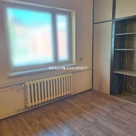 Do wynajmu/loka/pomieszczenie magazynowe