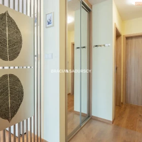 3 pokoje - 49,5m2 - Dębskiego, dobra cena, parking