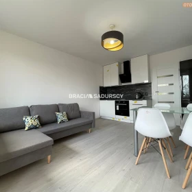 Oś Na Stoku 3 pokoje, balkon, 