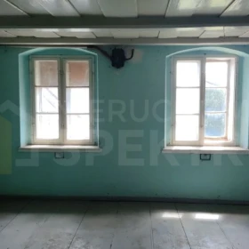 Dom z Duszą — Przedwojenny Pensjonat 234 m² w Ostroszowicach