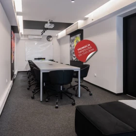 Budynek biurowy z możl. rozbudowy , 400m2 