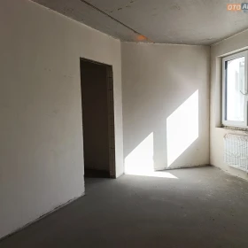 Apartament z tarasem i garderobą 