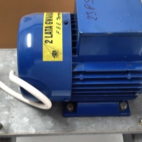 Polecam 2 Silniki 230/400V 1,1 kw i 0,9 kw z Kompresorem