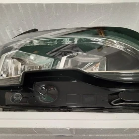 Polecam -Lampa przednia prawa Peugeot 3008 i5008 II 2016-2021