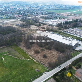 Atrakcyjna nieruchomość usługowa w Brzeziu 1,19 ha
