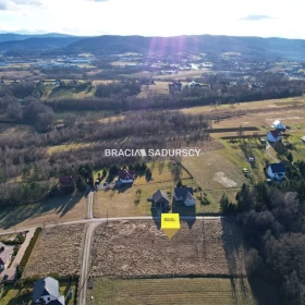 4 działek budowlanych od 11ar do 12,5ar 