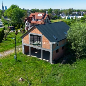 Działka z budynkiem 240m2/szeregówki/bliźniaki 