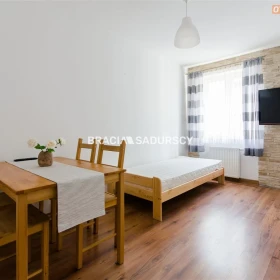 2 pokoje - 46m2 - Krowodrza Górka - 2200 zł