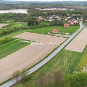 30 ar działek budowlanych, gm. Czernichów 