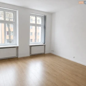 Reprezentacyjny apartament w zabytkowej kamienicy 