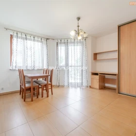 2 pok (oddzielne)  48m2 z garazem