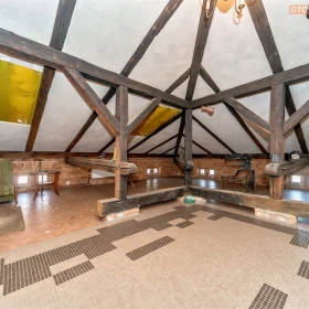 PONAD 2200 M2 POWIERZCHNI UŻYTKOWEJ MIESZKAŃ. 