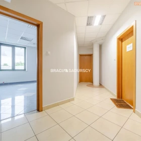 lokal biurowy 44 m2 Prądnik Biały biurowiec